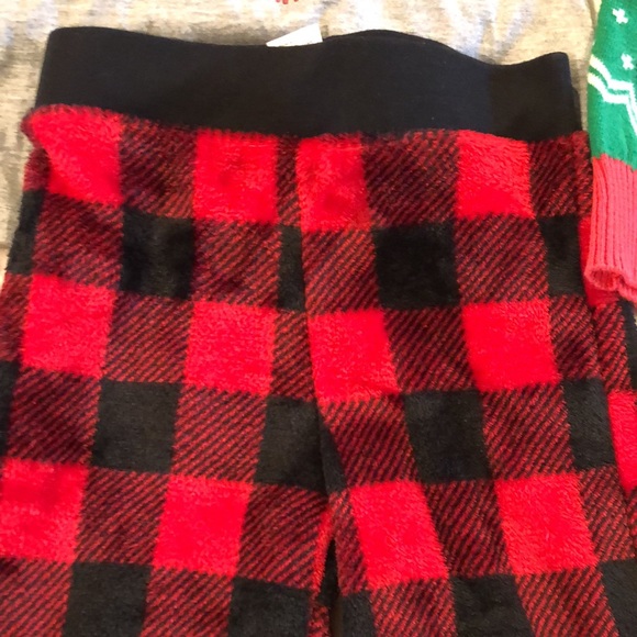 Holiday Christmas 🎄 Clothing. Bundle of 2 Sweaters and pajamas - Picture 7 of 17